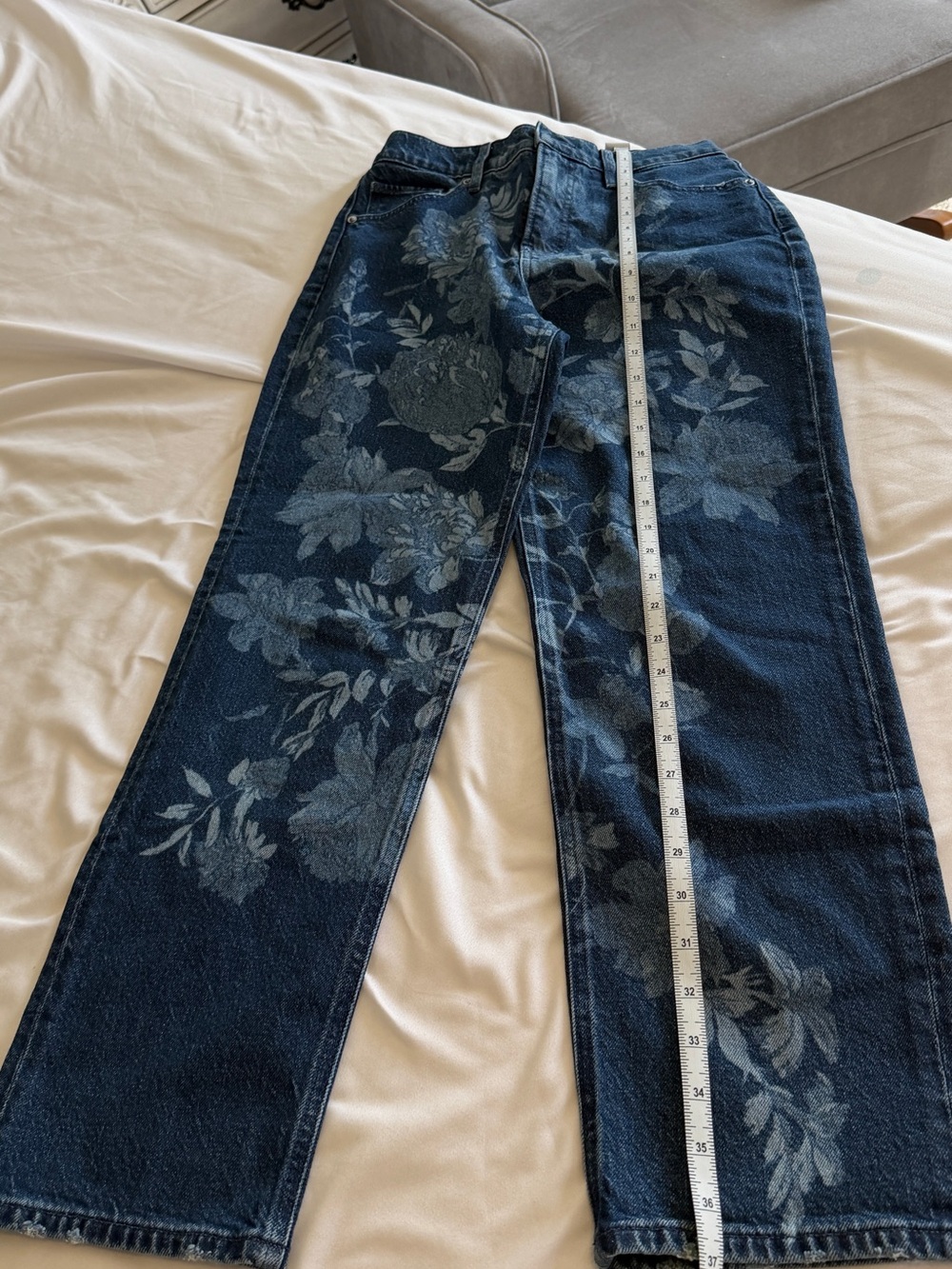 New without tax Express Dark Blue Floral-Print Straight-Leg Jeans